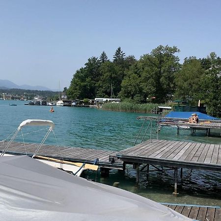Ferienwohnung Velden Am See - 24 Holiday Mit Seezugang フェルデン・アム・ヴェルターゼー エクステリア 写真