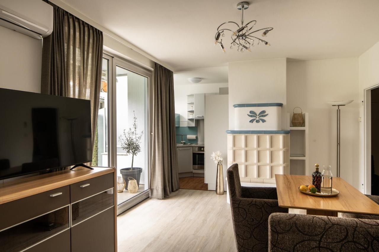 Ferienwohnung Velden Am See - 24 Holiday Mit Seezugang フェルデン・アム・ヴェルターゼー エクステリア 写真